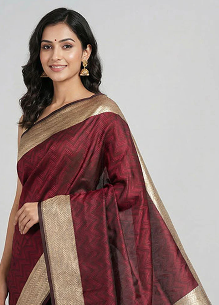 Maroon Handloom Tanchoi Pure Silk Saree With Blouse Piece - Image 2