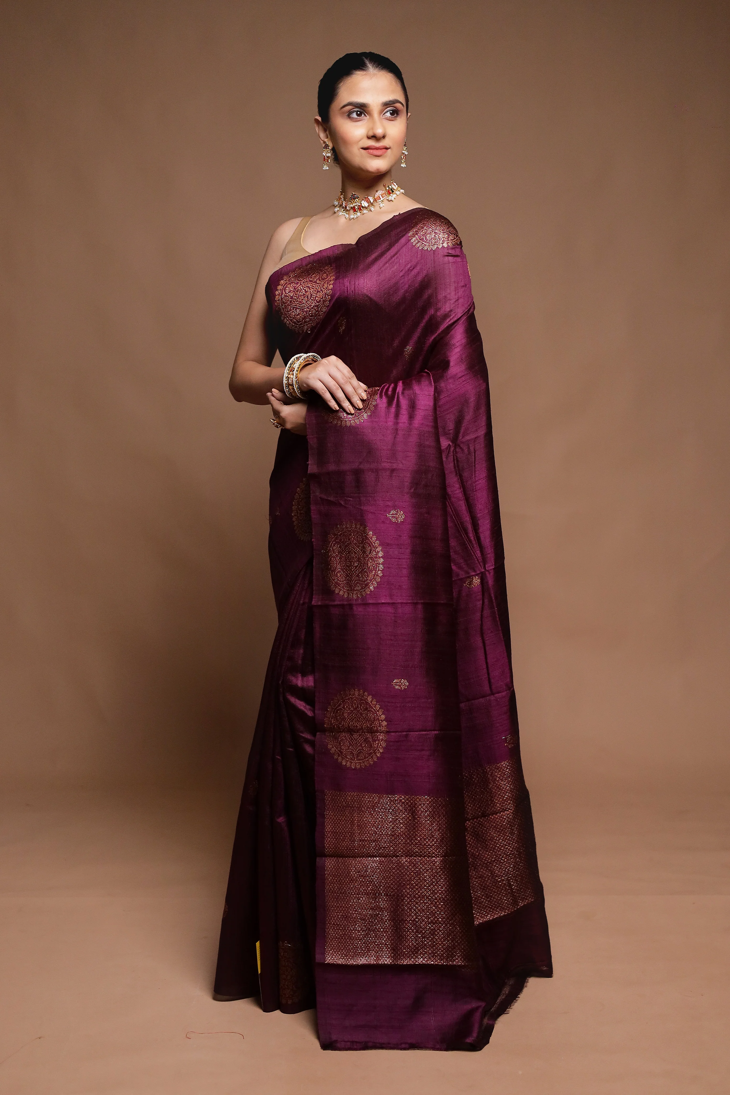 Wine Handloom Tussar Pure Silk Saree With Blouse Piece - Image 4