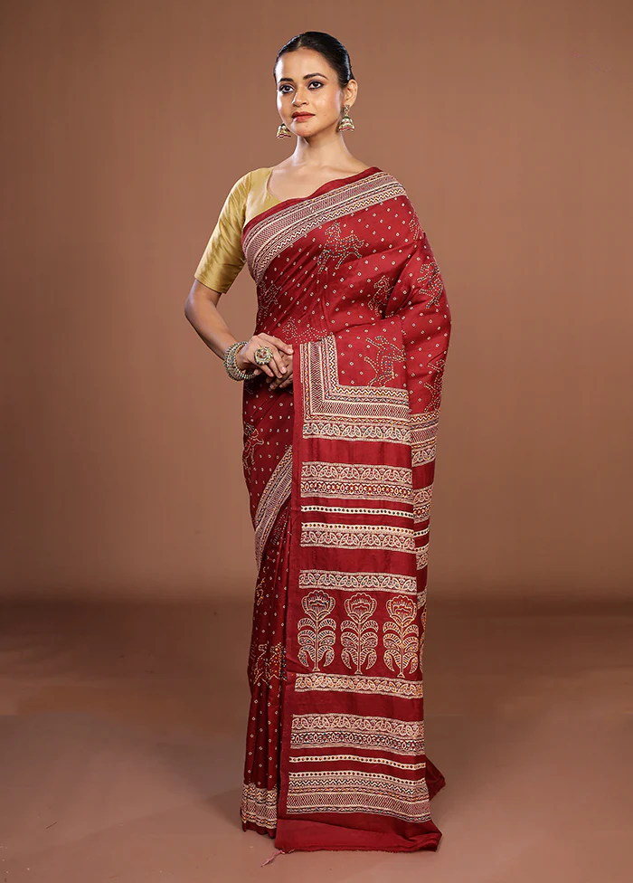 Maroon Handloom Tussar Pure Silk Saree With Blouse Piece - Image 4