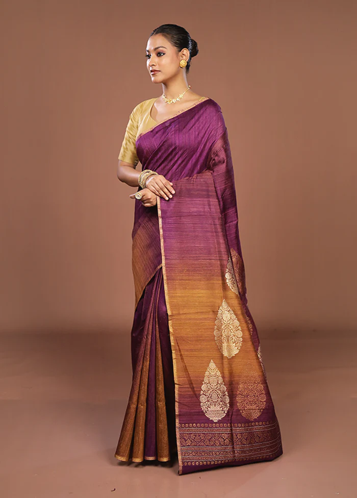 Maroon Handloom Tussar Pure Silk Saree With Blouse Piece - Image 4