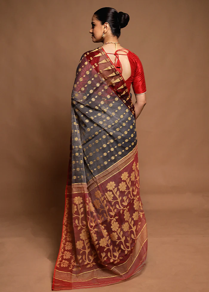 Maroon Tant Jamdani Saree Without Blouse Piece - Image 3