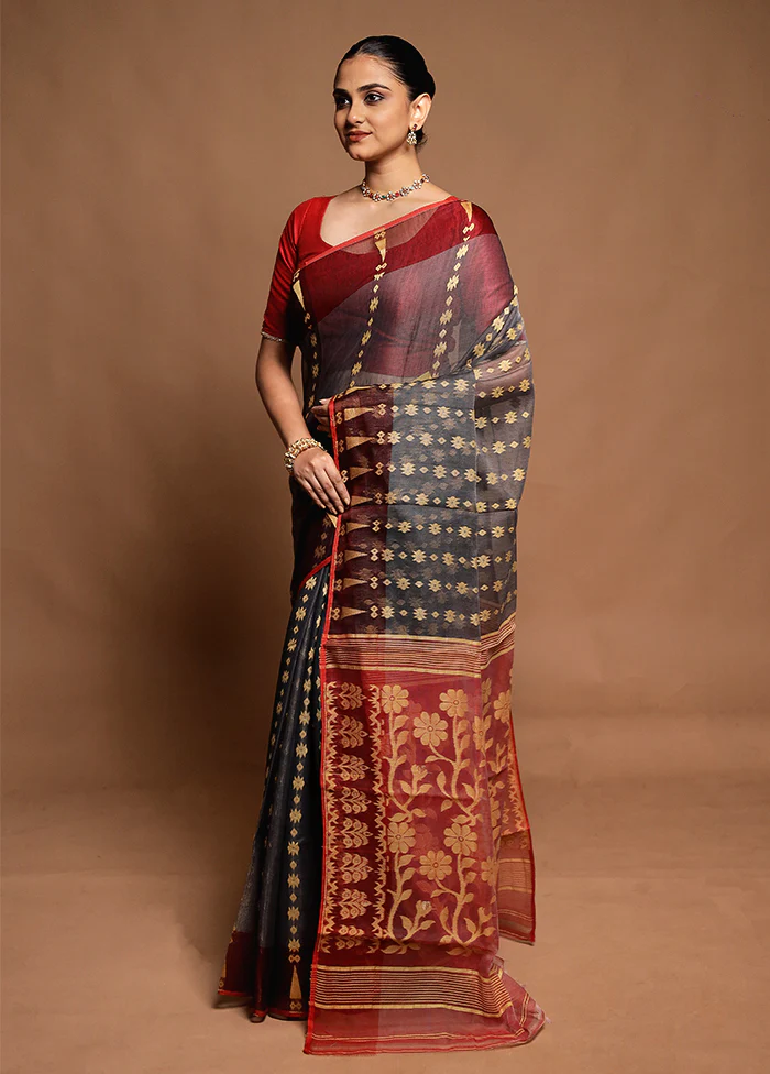 Maroon Tant Jamdani Saree Without Blouse Piece - Image 4