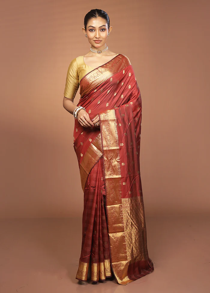 Maroon Kanjivaram Silk Saree With Blouse Piece - Image 2