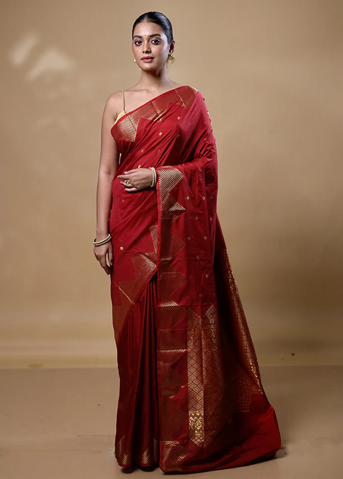 Maroon Kanjivaram Silk Saree With Blouse Piece - Image 2