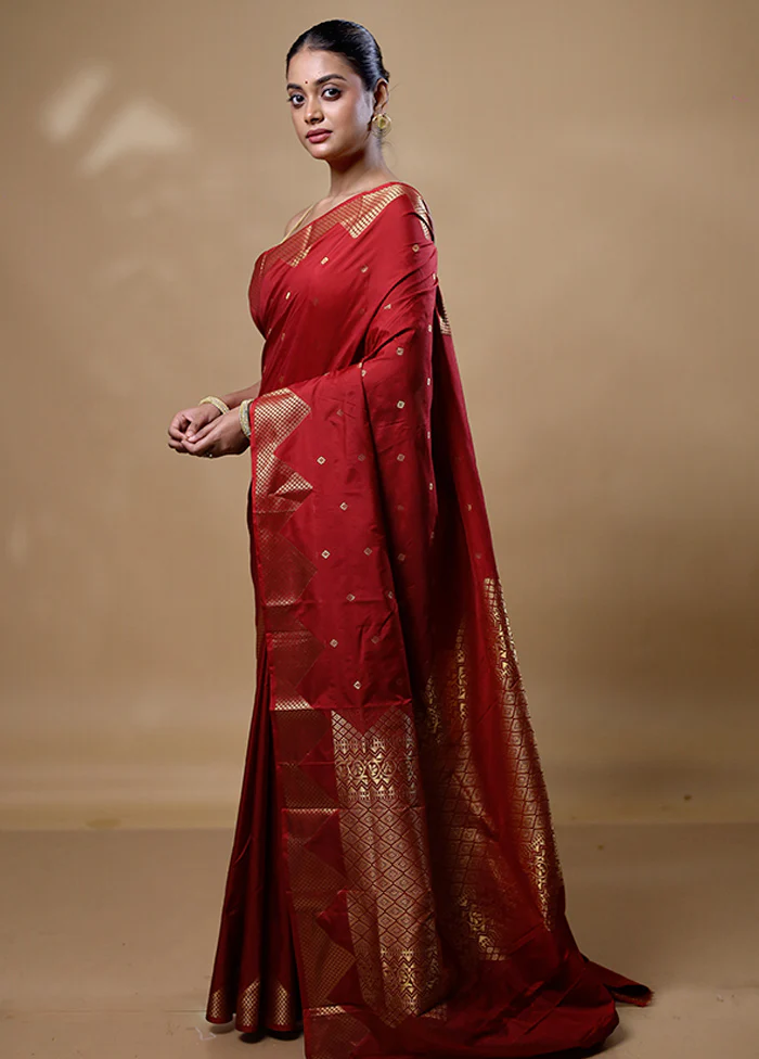 Maroon Kanjivaram Silk Saree With Blouse Piece - Image 4