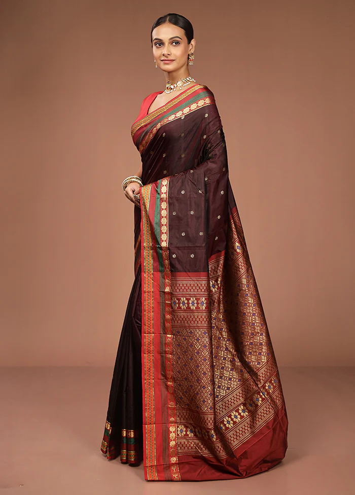 Maroon Kanjivaram Silk Saree With Blouse Piece - Image 4