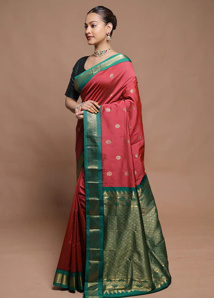 Maroon Kanjivaram Silk Saree With Blouse Piece - Image 4