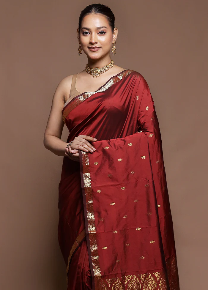 Maroon Kanjivaram Silk Saree With Blouse Piece - Image 2