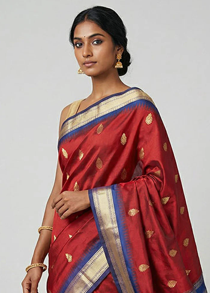 Maroon Kanjivaram Silk Saree With Blouse Piece - Image 2
