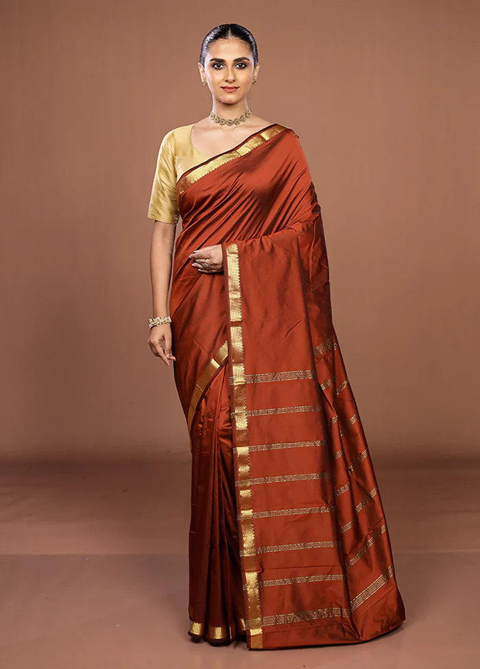 Maroon Kanjivaram Silk Saree With Blouse Piece - Image 2