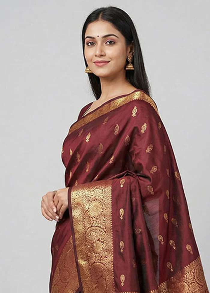 Maroon Kanjivaram Silk Saree With Blouse Piece - Image 2