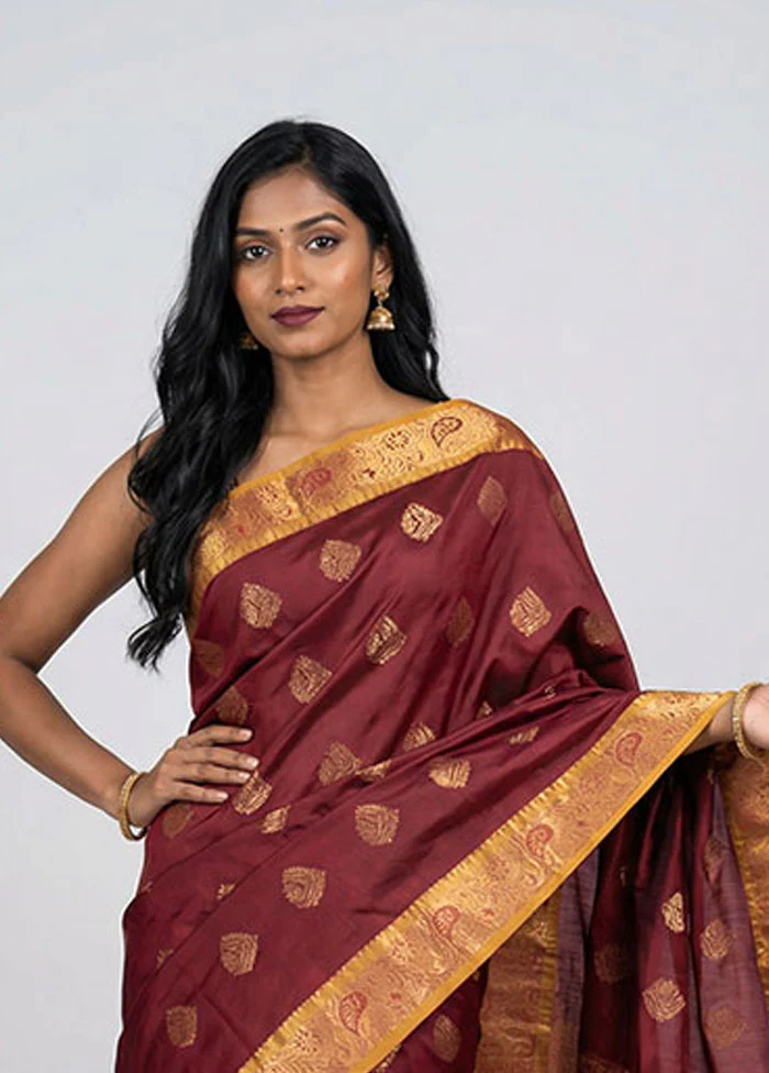 Maroon Kanjivaram Silk Saree With Blouse Piece - Image 2