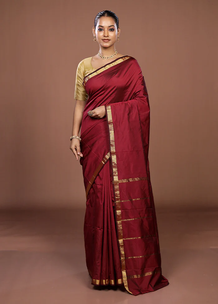 Maroon Kanjivaram Silk Saree With Blouse Piece - Image 2