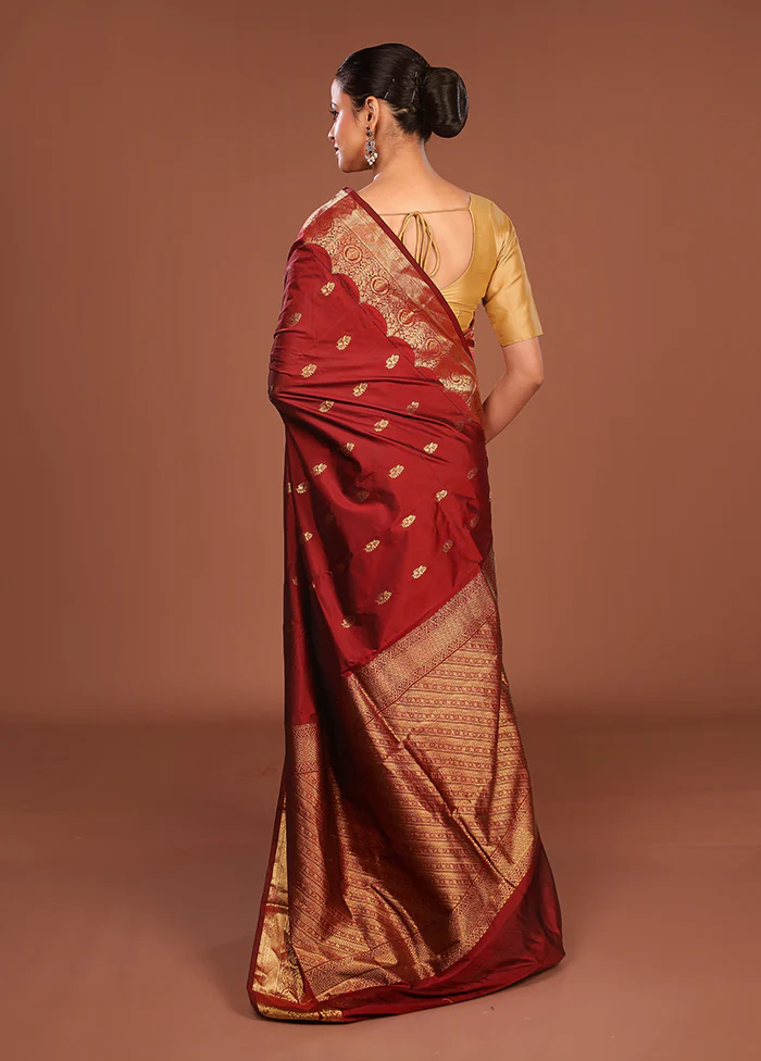 Maroon Kanjivaram Silk Saree With Blouse Piece - Image 3
