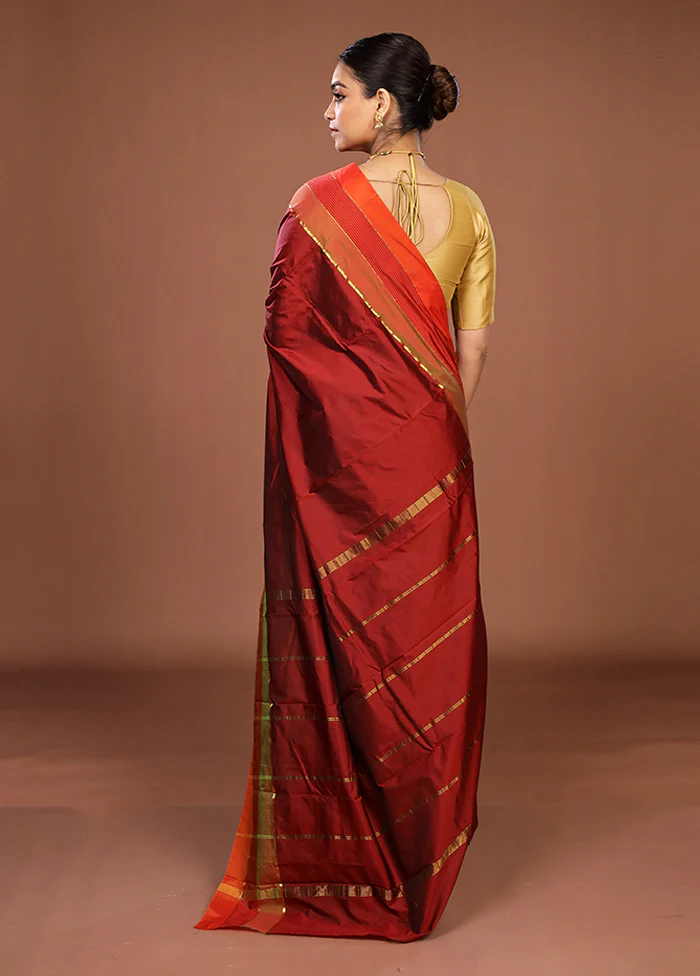 Maroon Kanjivaram Silk Saree With Blouse Piece - Image 3