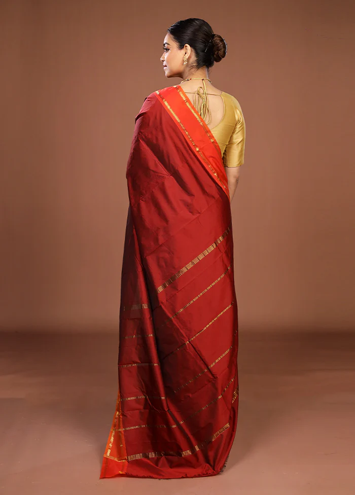 Maroon Kanjivaram Silk Saree With Blouse Piece - Image 3
