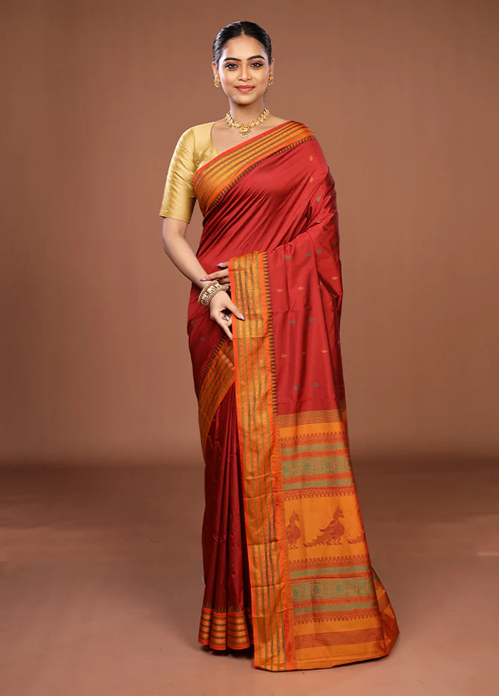 Maroon Kanjivaram Silk Saree With Blouse Piece - Image 2
