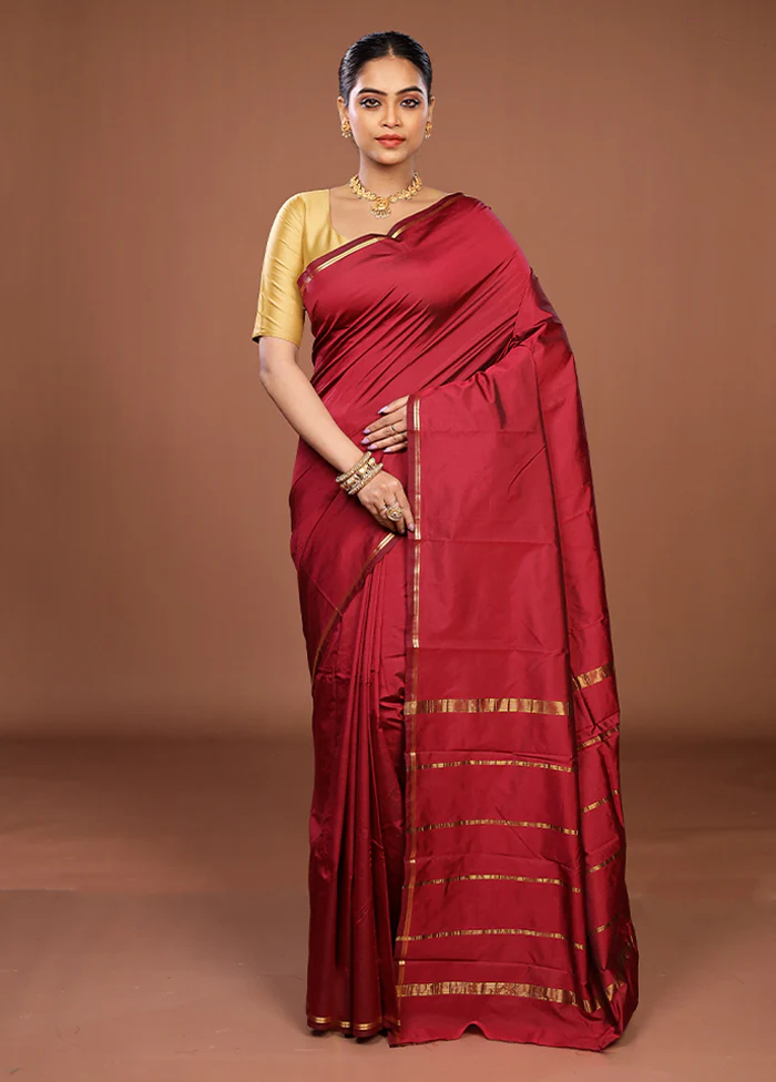 Maroon Kanjivaram Silk Saree With Blouse Piece - Image 2