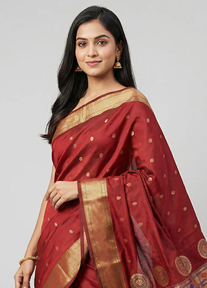 Maroon Kanjivaram Silk Saree With Blouse Piece - Image 2