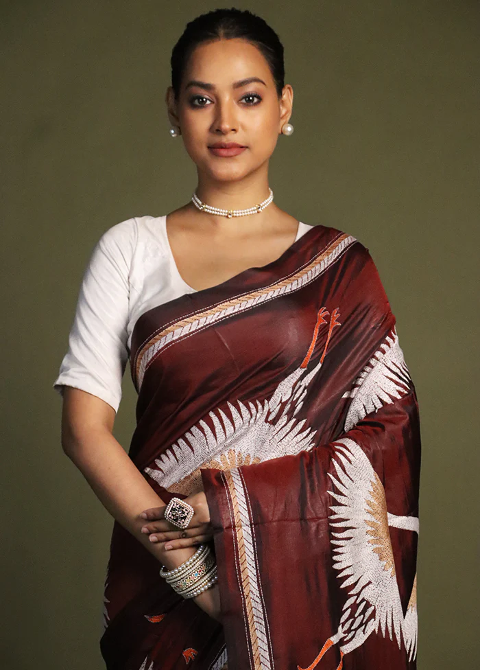 Maroon Kantha Stitch Silk Saree With Blouse Piece - Image 2