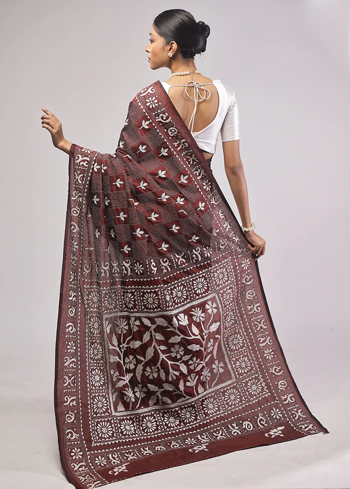 Maroon Kantha Stitch Silk Saree With Blouse Piece - Image 3
