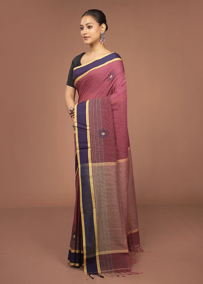 Maroon Khadi Cotton Saree With Blouse Piece - Image 4