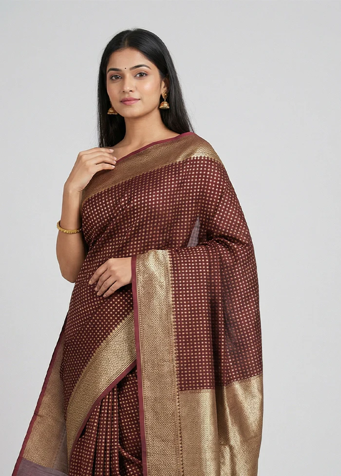Maroon Kora Silk Saree With Blouse Piece - Image 2