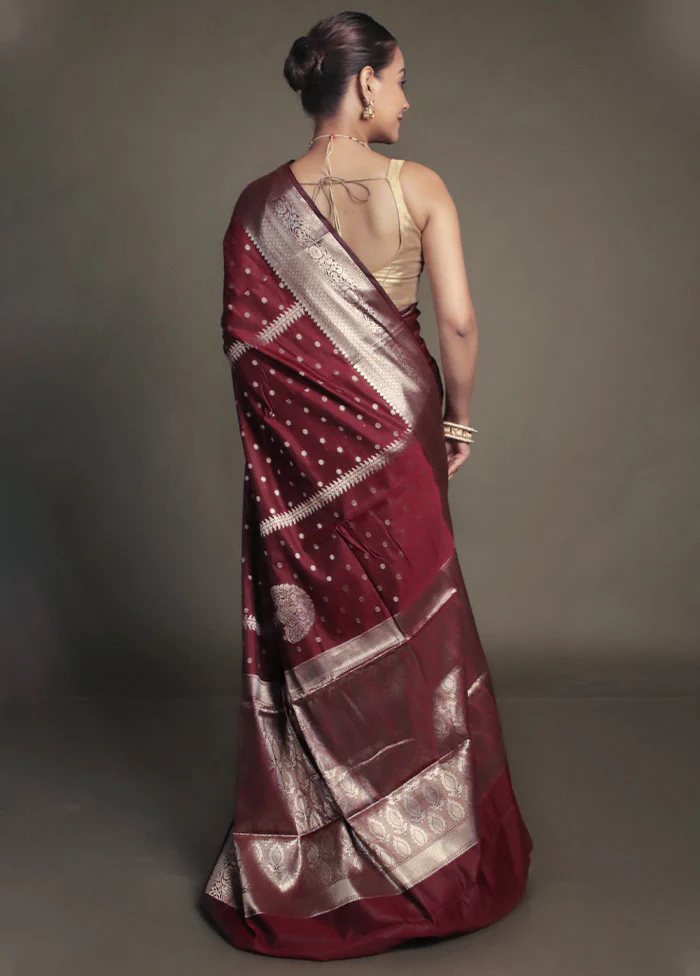 Maroon Kora Silk Saree With Blouse Piece - Image 3