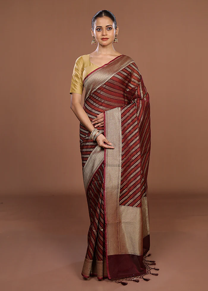Maroon Kora Silk Saree With Blouse Piece - Image 2
