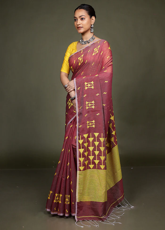 Maroon Matka Silk Saree With Blouse Piece - Image 4