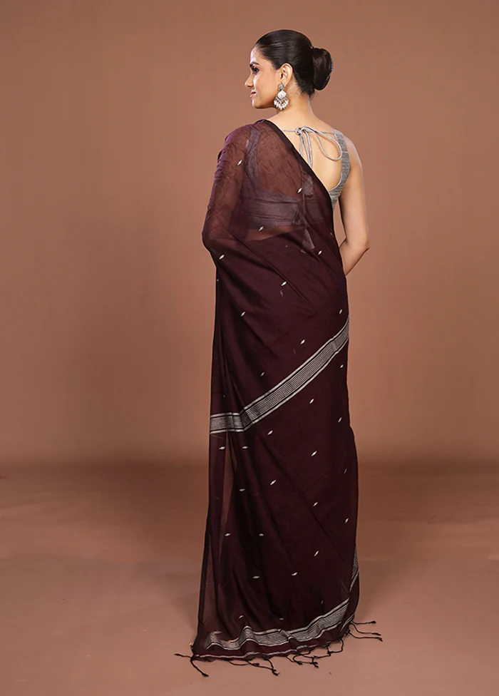 Maroon Matka Silk Saree With Blouse Piece - Image 3
