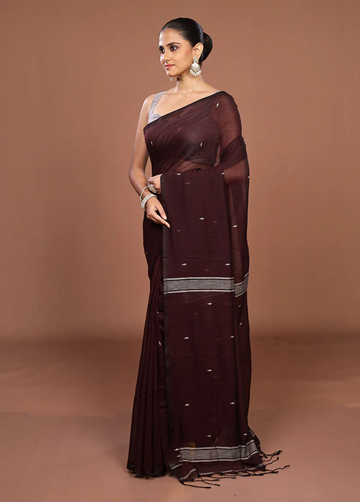Maroon Matka Silk Saree With Blouse Piece - Image 4
