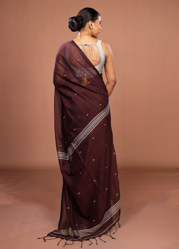 Maroon Matka Silk Saree With Blouse Piece - Image 3