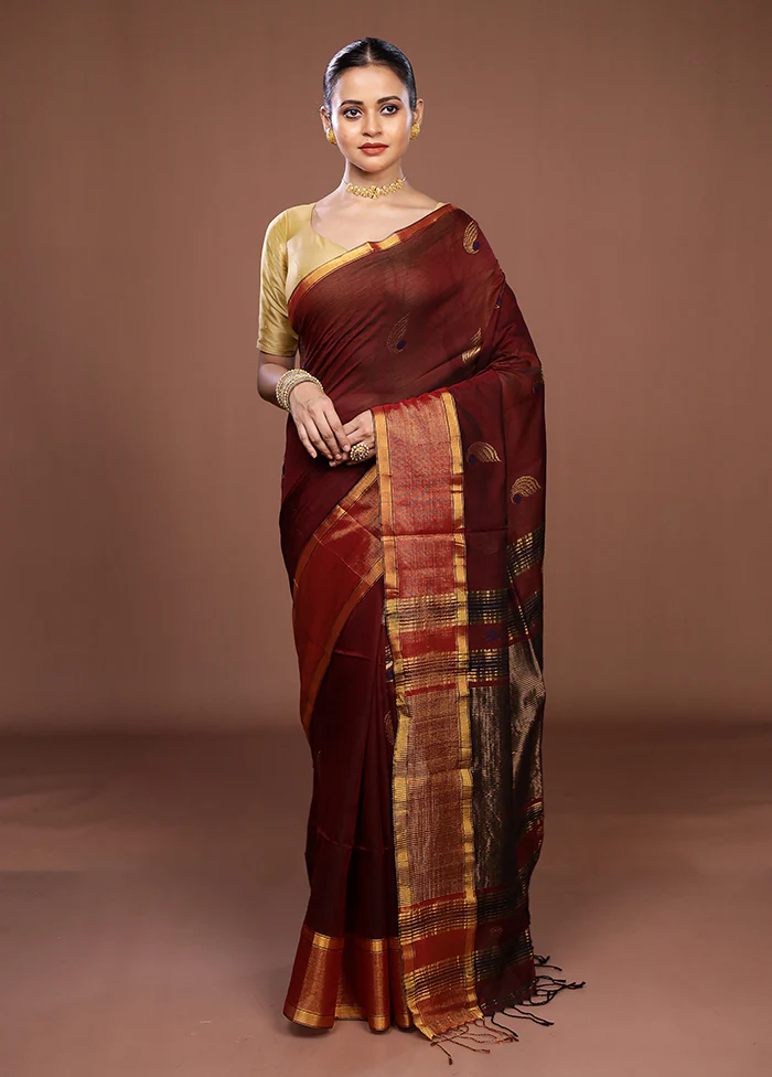 Maroon Matka Silk Saree With Blouse Piece - Image 2