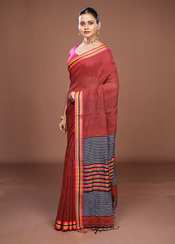 Maroon Matka Silk Saree With Blouse Piece - Image 4