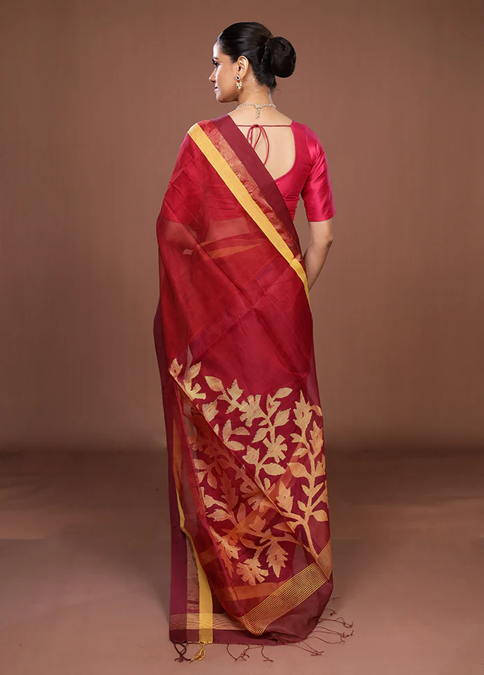Maroon Matka Silk Saree With Blouse Piece - Image 3
