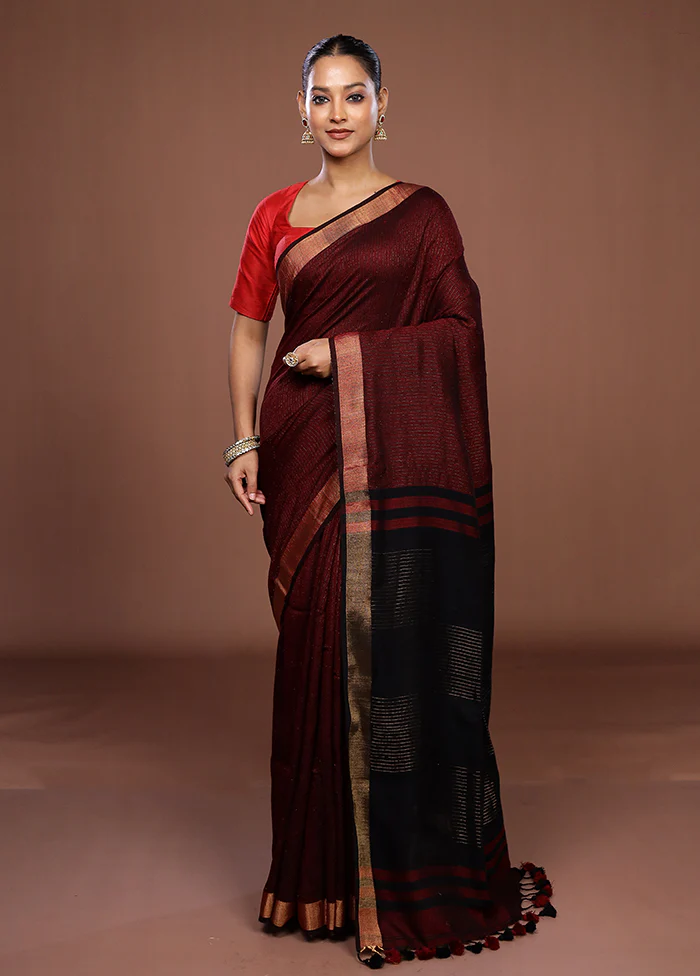 Maroon Matka Silk Saree With Blouse Piece - Image 2