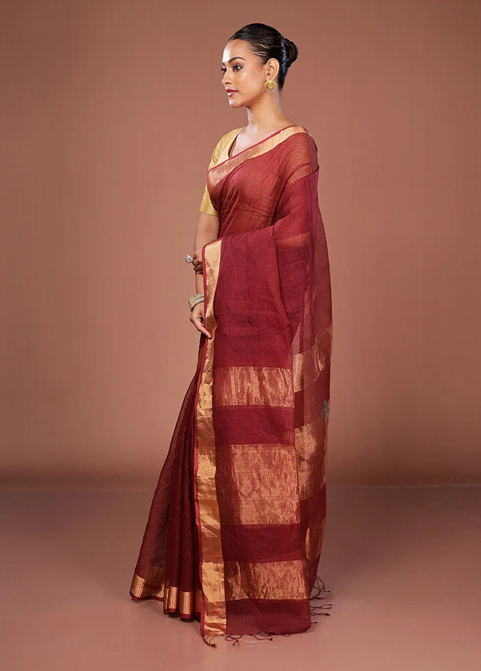 Maroon Matka Silk Saree With Blouse Piece - Image 4