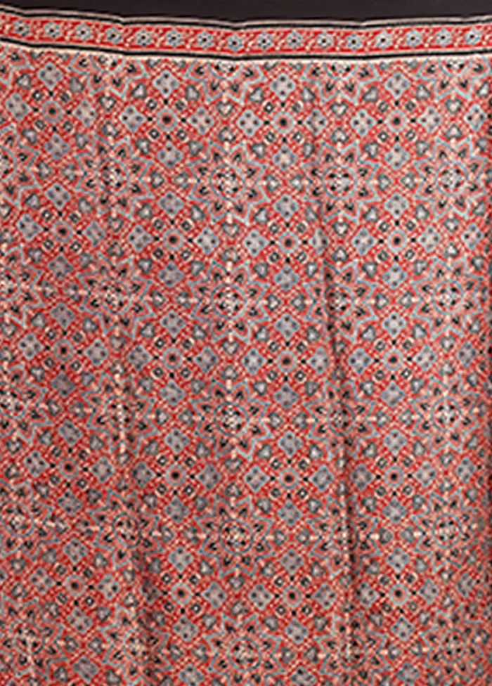 Maroon Printed Pure Silk Saree Without Blouse Piece - Image 5