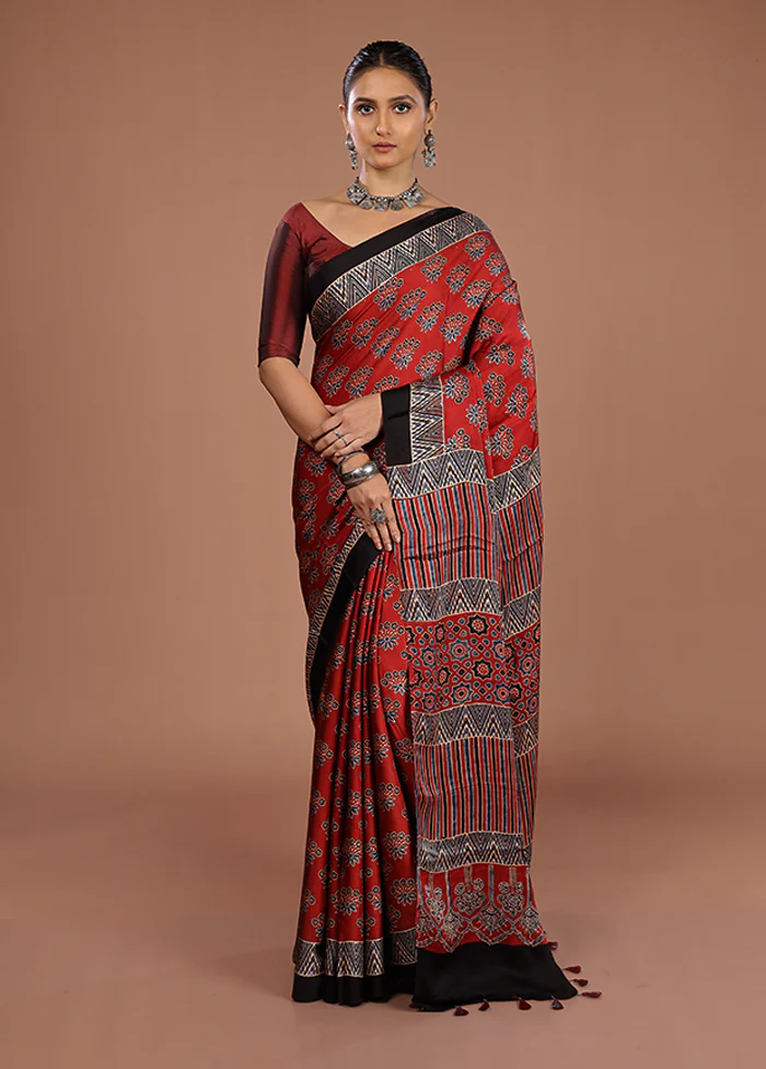 Maroon Printed Pure Silk Saree Without Blouse Piece - Image 2