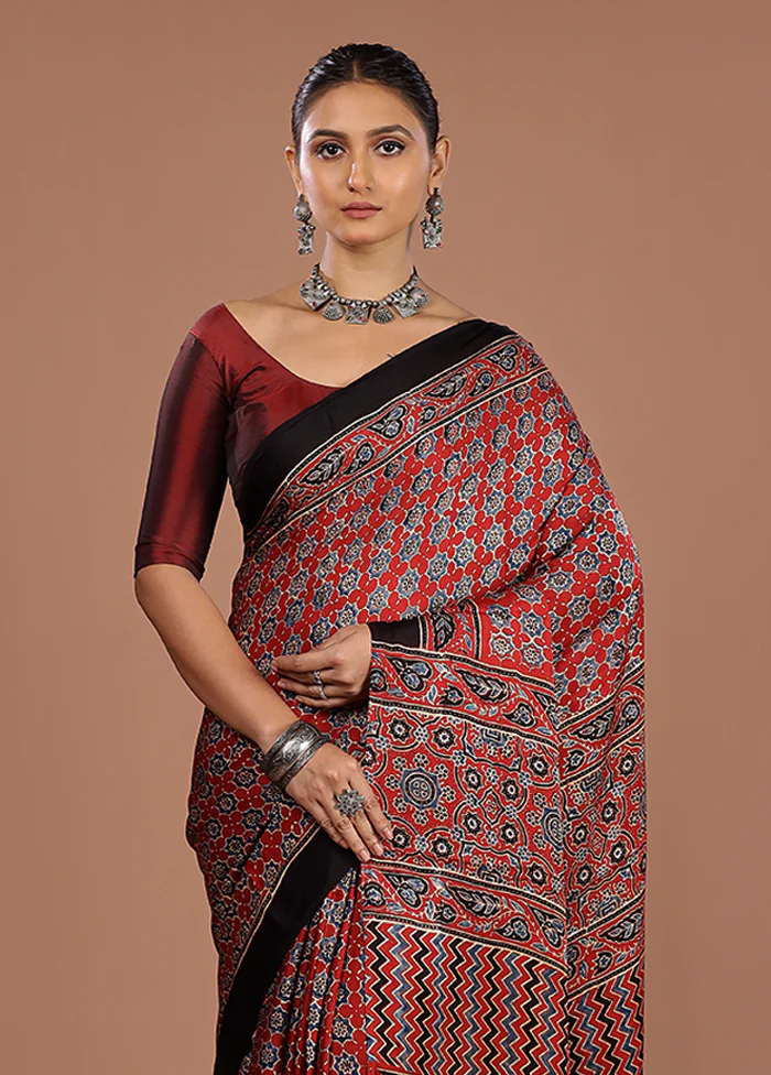 Maroon Printed Silk Saree Without Blouse Piece
