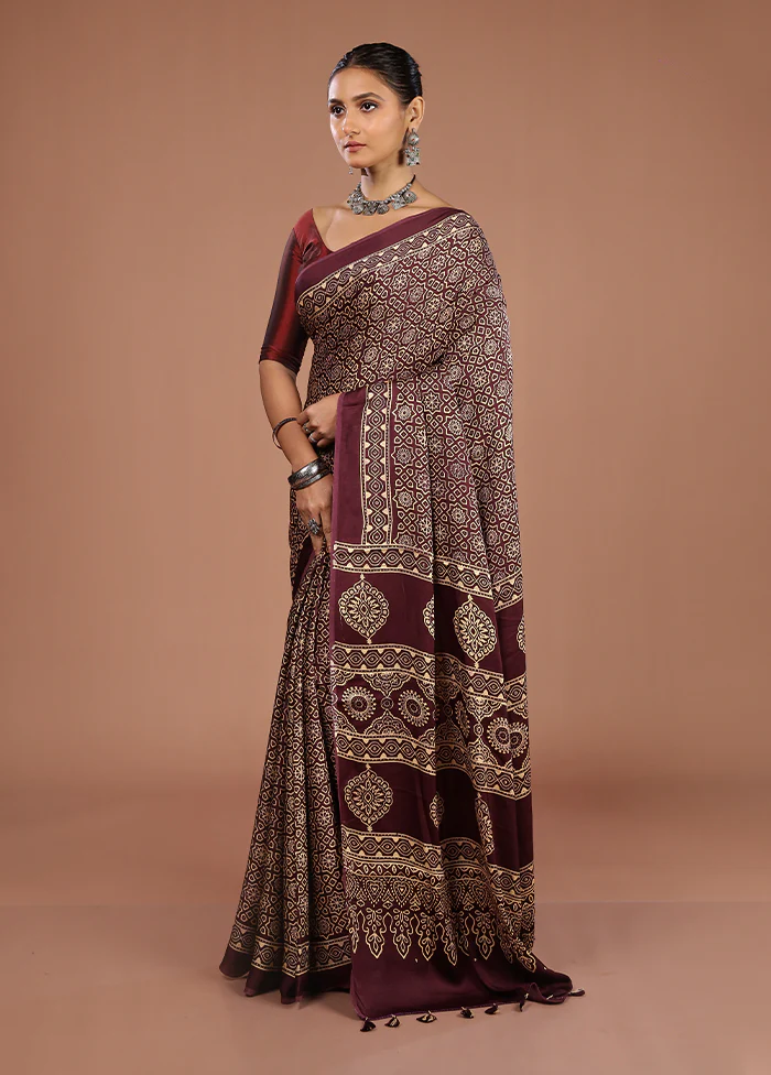 Maroon Printed Pure Silk Saree Without Blouse Piece - Image 4