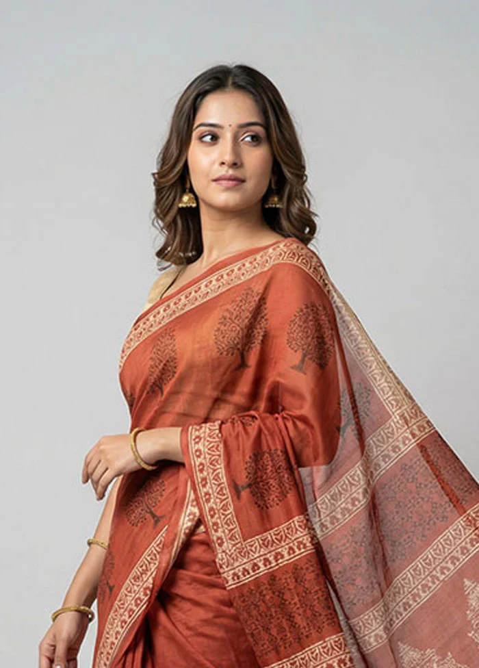 Maroon Printed Silk Saree Without Blouse Piece - Image 2