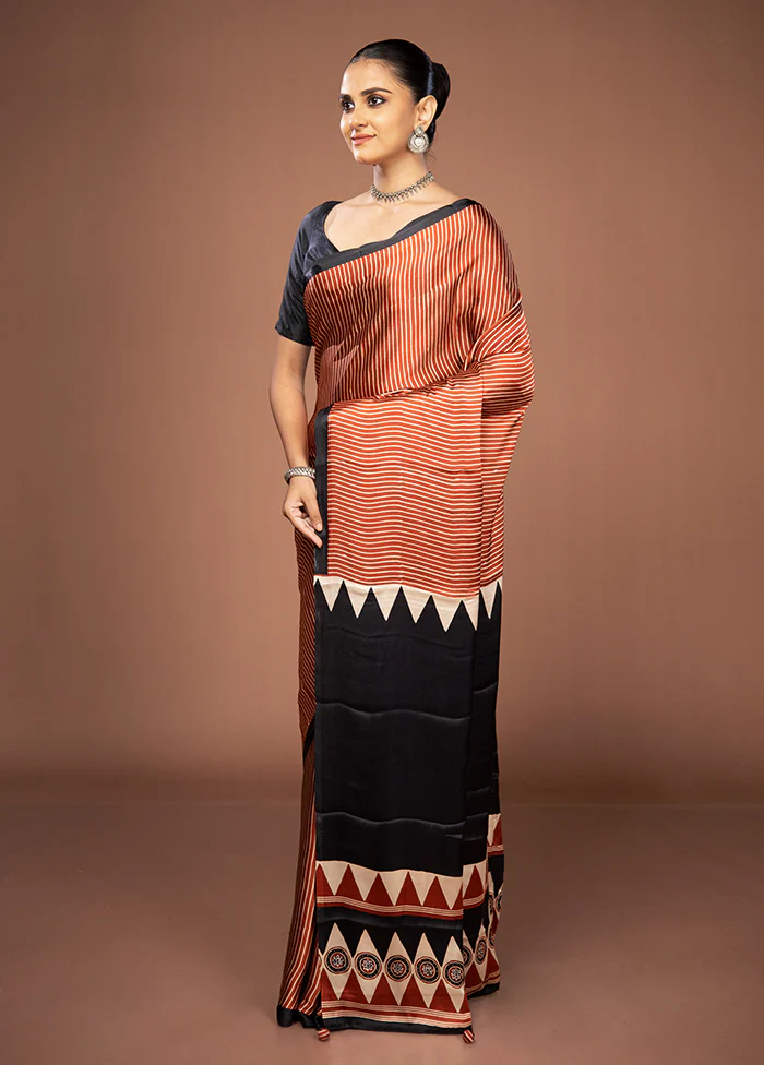 Maroon Printed Silk Saree Without Blouse Piece - Image 4