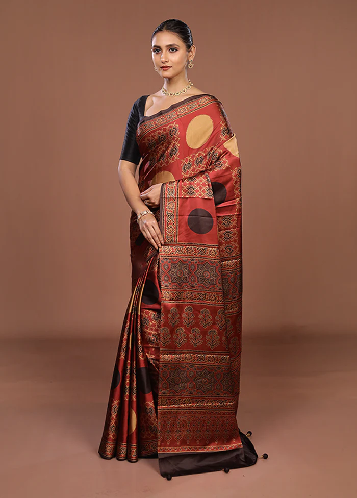 Maroon Printed Silk Saree Without Blouse Piece - Image 4