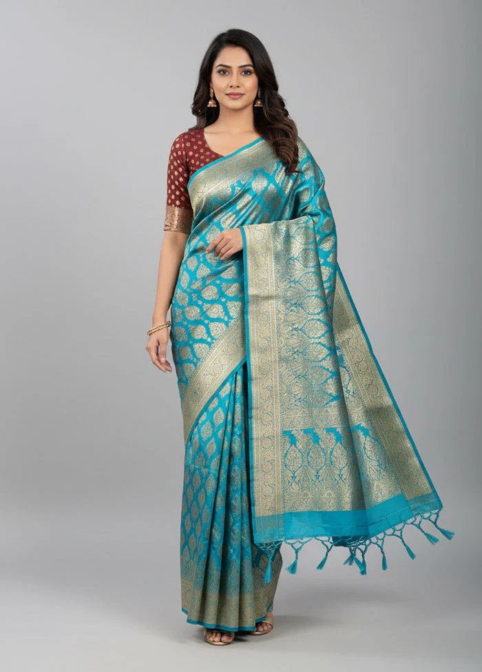 Maroon Tanchoi Silk Saree With Blouse Piece