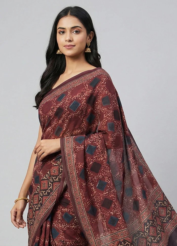 Maroon Tussar Silk Saree With Blouse Piece - Image 2
