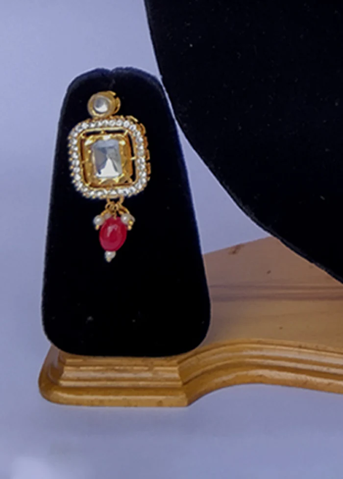 Multicolor Alloy Jewellery Set (1 Necklace, 1 Pair Earrings, 1 Mang Tikka) - Image 3