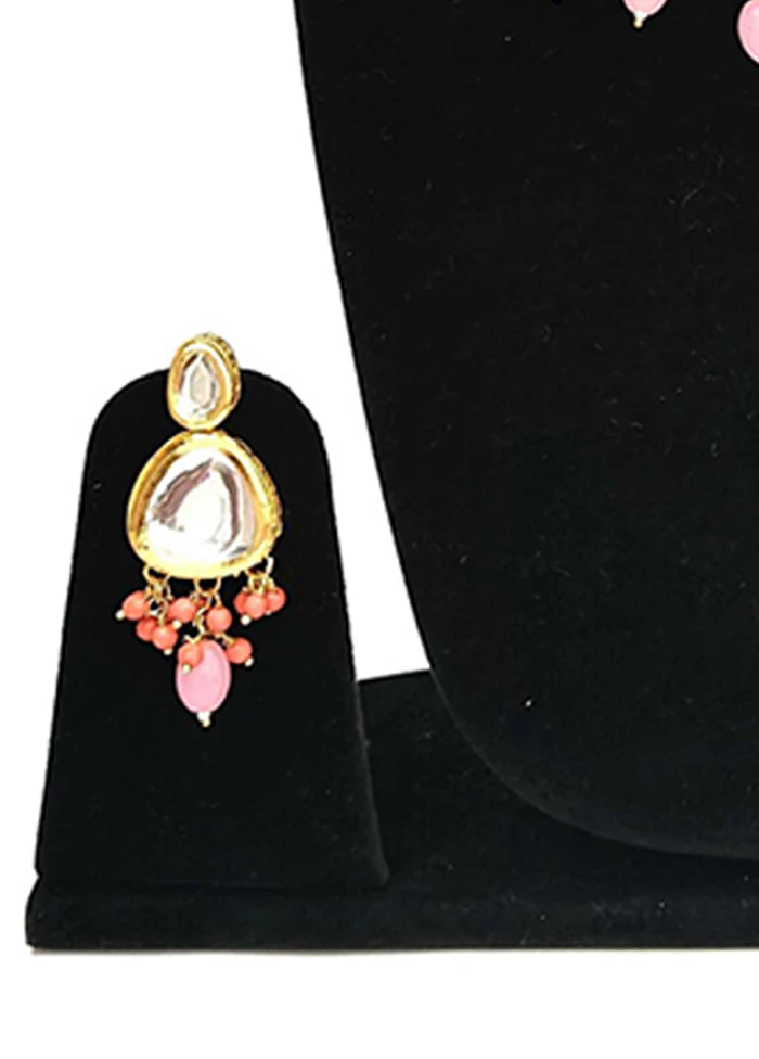 Multicolor Alloy Jewellery Set (1 Necklace, 1 Pair Earrings, 1 Mang Tikka) - Image 3