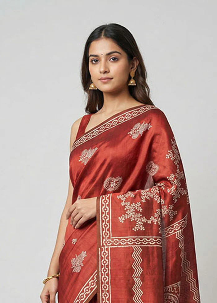 Multicolor Bishnupuri Silk Saree With Blouse Piece - Image 2